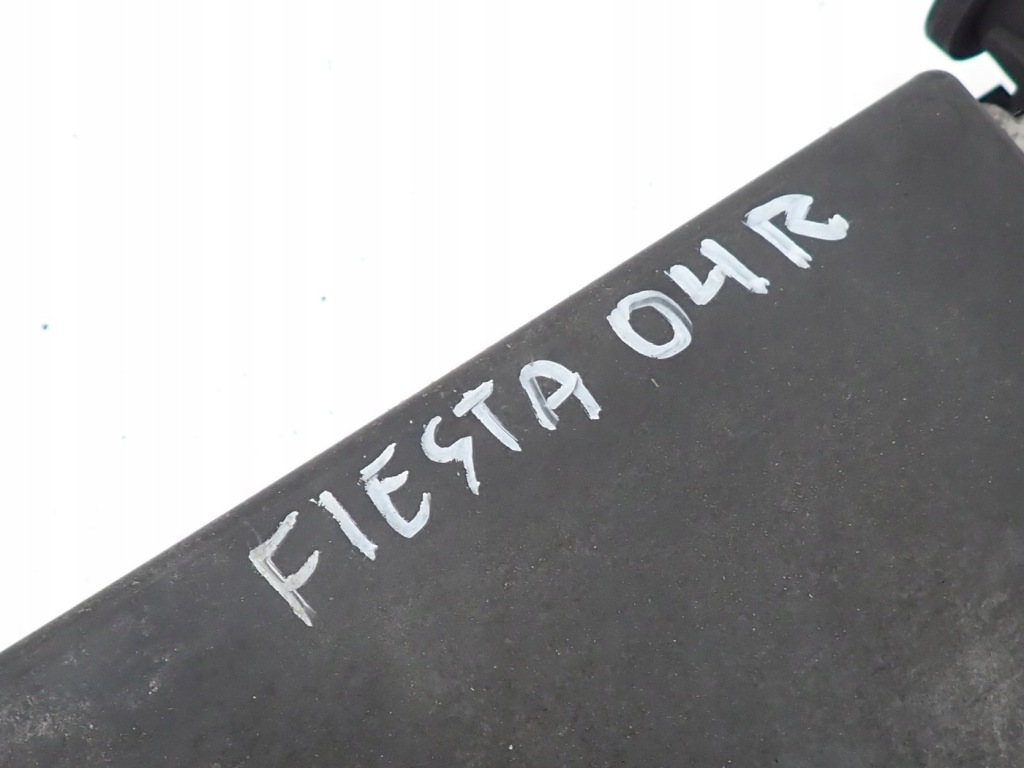 Комплект радиатор воды вентилятор ford fiesta mk6 1.25 Доставка