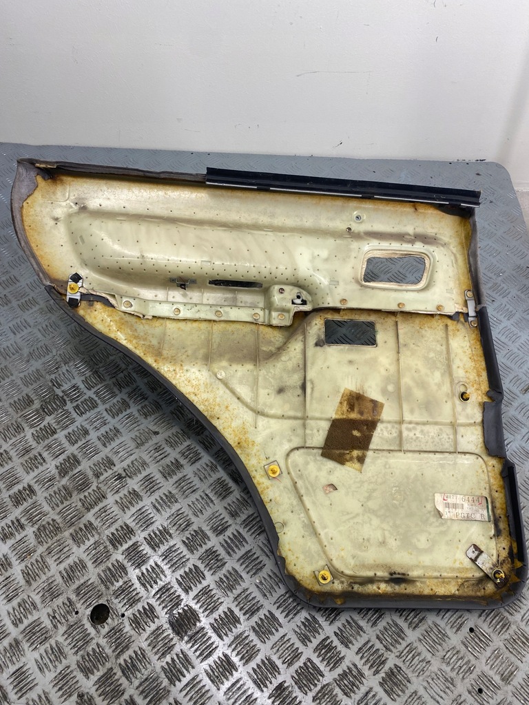 фото №5, Обивка дверь правый задняя mitsubishi pajero ii 5d classic mr776444