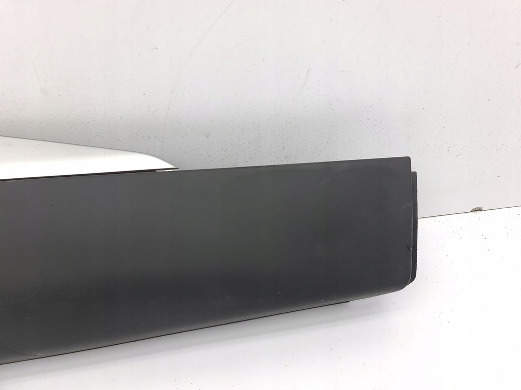 фото №6, Peugeot 2008 ii 2021 правая сторона молдинг дверь передних