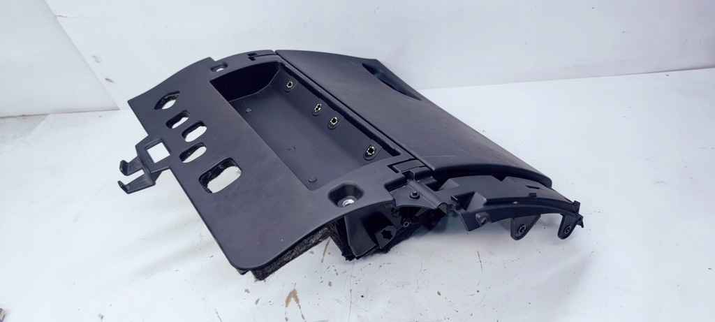 фото №7, Бардачок пасажира audi a8 d4