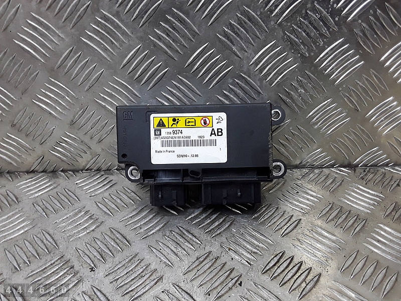 фото №1, 2013 opel astra ecu 13589374