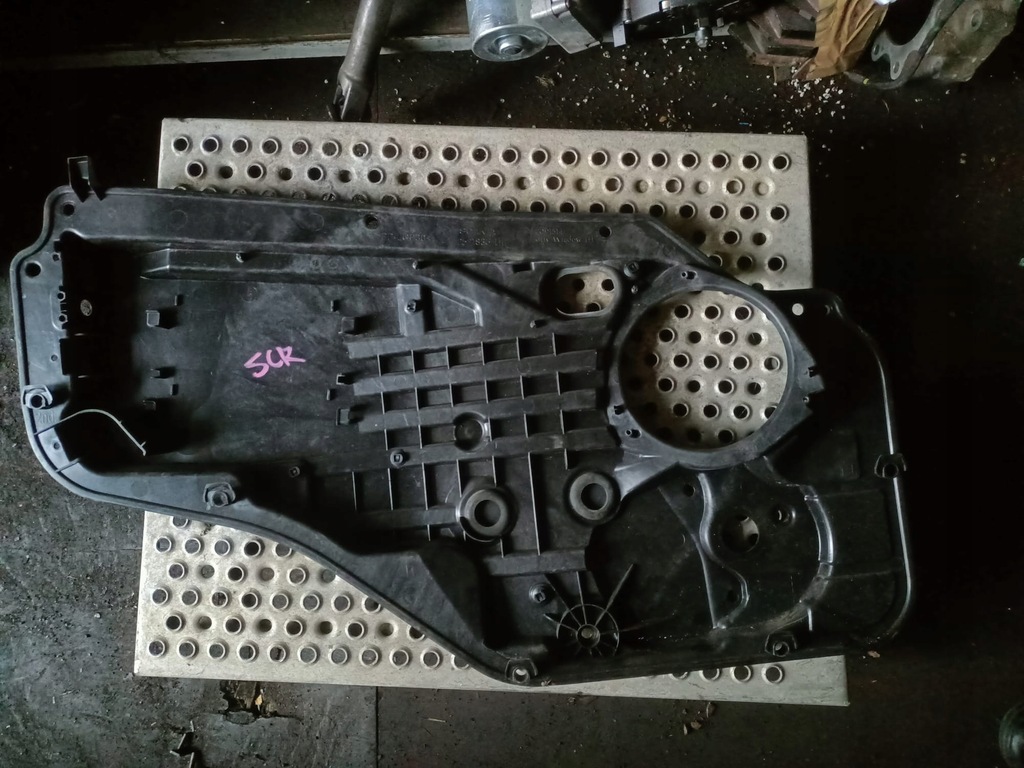 фото №1, Обшивка дверь левых scania r s ngs 2521836