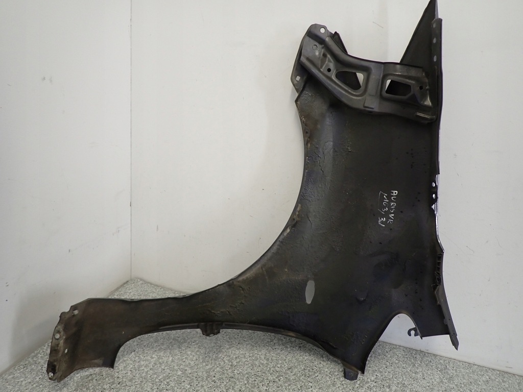 фото №12, Toyota auris 07- крыло передний правый