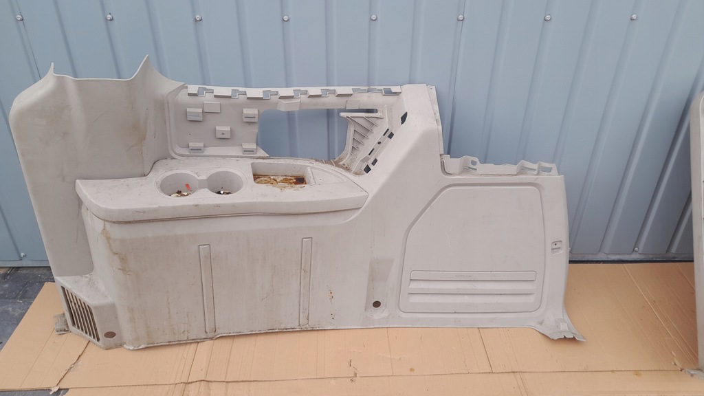 фото №9, Chrysler town country v 10-20 обшивка багажника левый правый usa