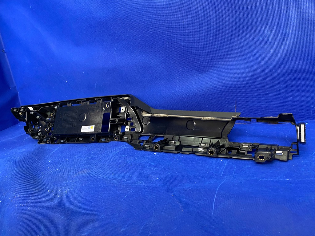 фото №8, Audi e-tron 55 молдинг dekor заглушка консолі панелі приладової панелі 4kl857736