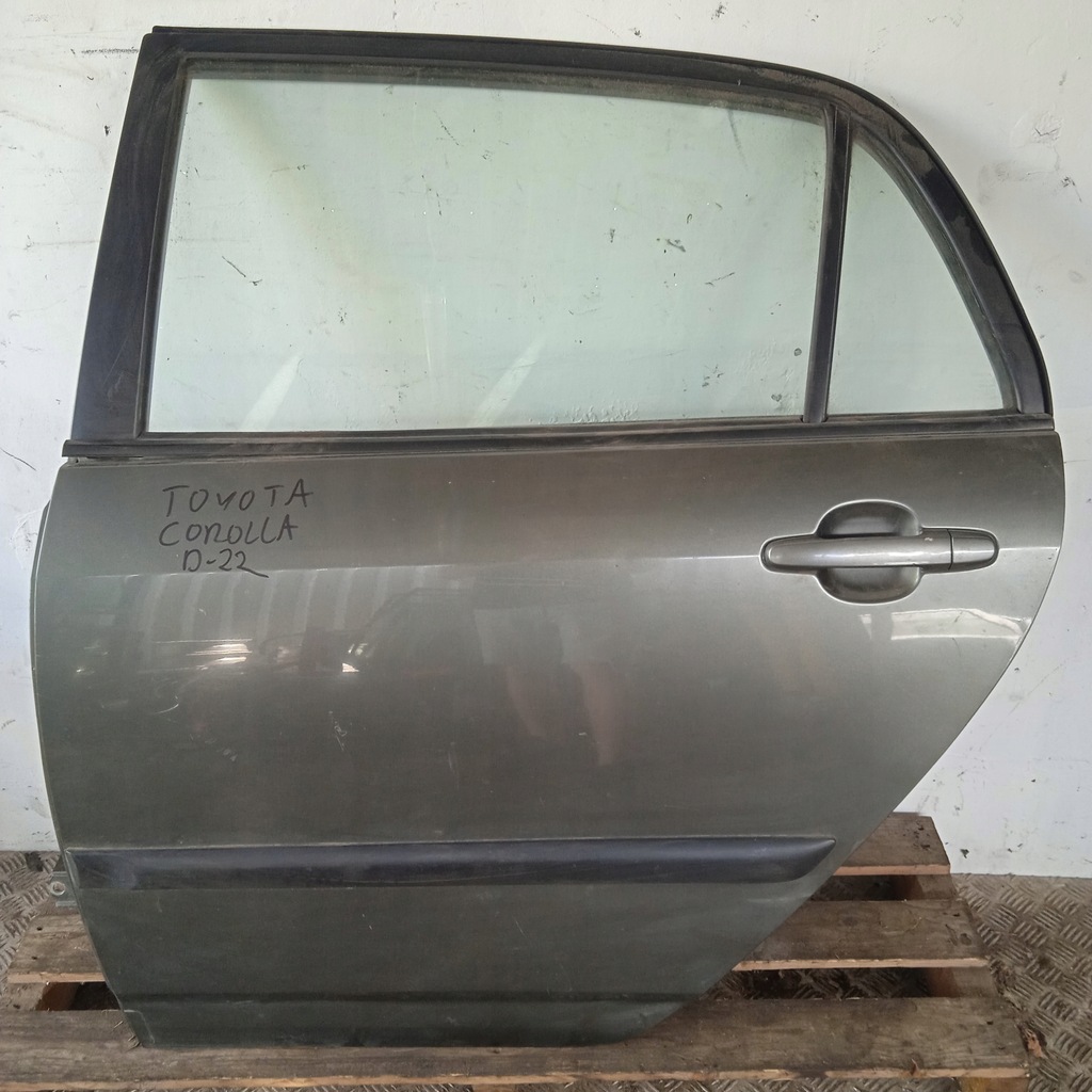 фото №1, Toyota corolla e12 ix дверь левый задняя