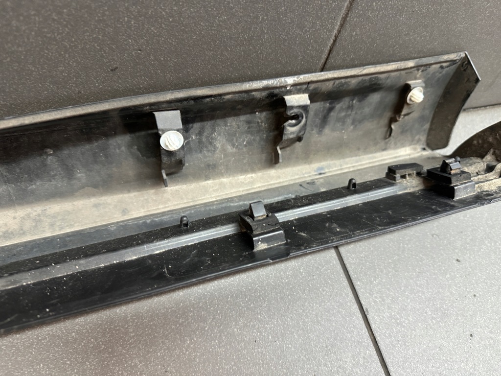 Молдинг двері правий задній ryski lexus rx iv 75075-48140 Ціна