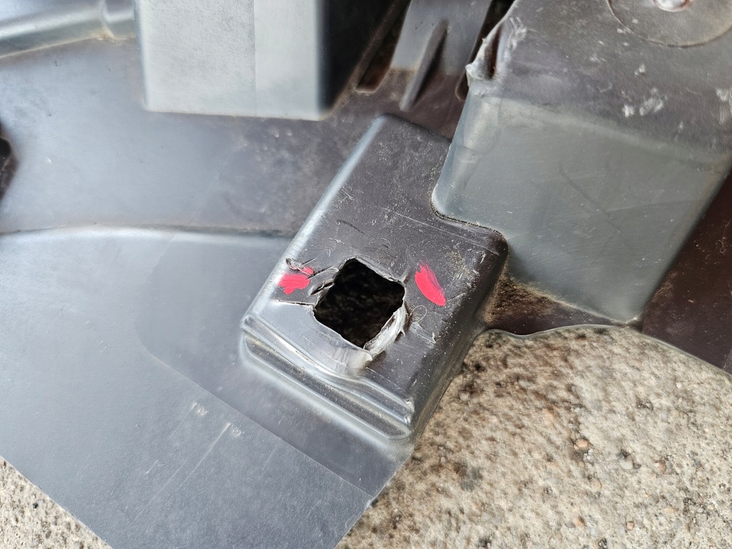 фото №14, Audi a3 8v плита защита pod бампер передний 8v3807233a