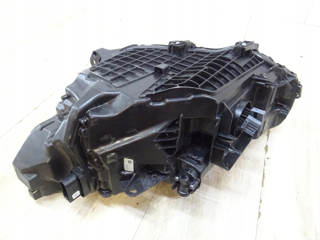 Фара правий перед правий volvo xc40 2 рестайлінг  22- full led pixel 32392325 llu Доставка