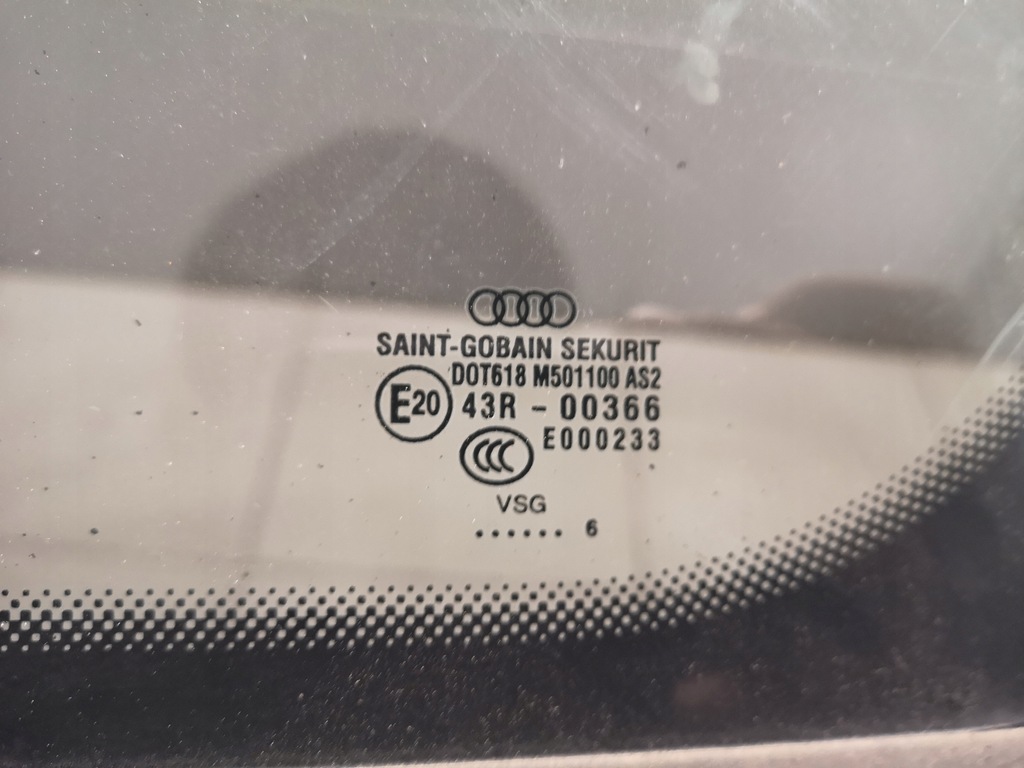фото №9, Скло трикутник правий задня vsg audi a8 d3 06r