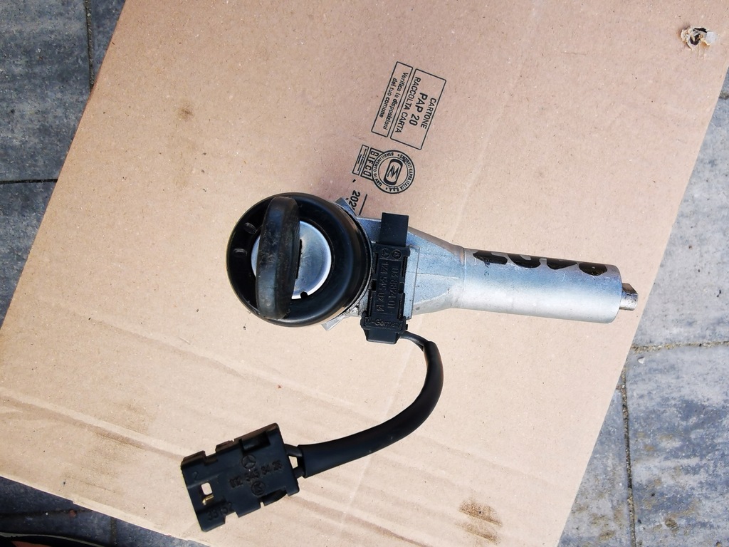 фото №7, Замок запалювання оригінальний ключ mercedes r107 sl107 slc sl560 sl380 sl450