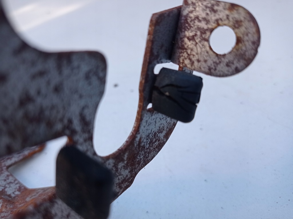 фото №8, Кронштейн кронштейн защита основание mazda 3