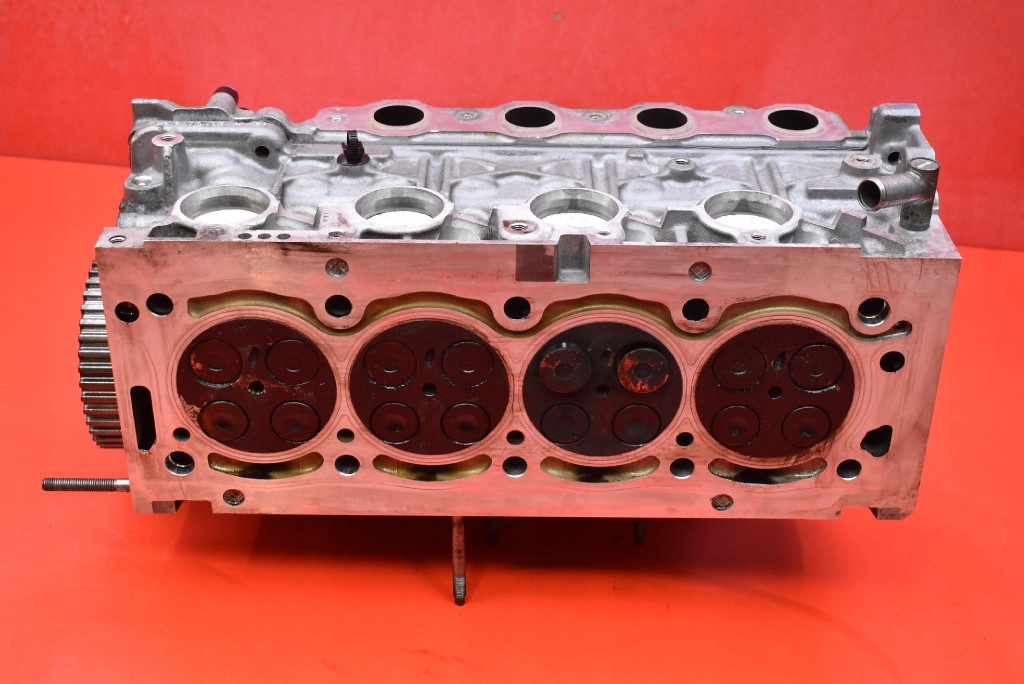 фото №9, Головка двигателя 9681569780 citroen c5 ii x7 iii 2.2 hdi 170 km 08-17