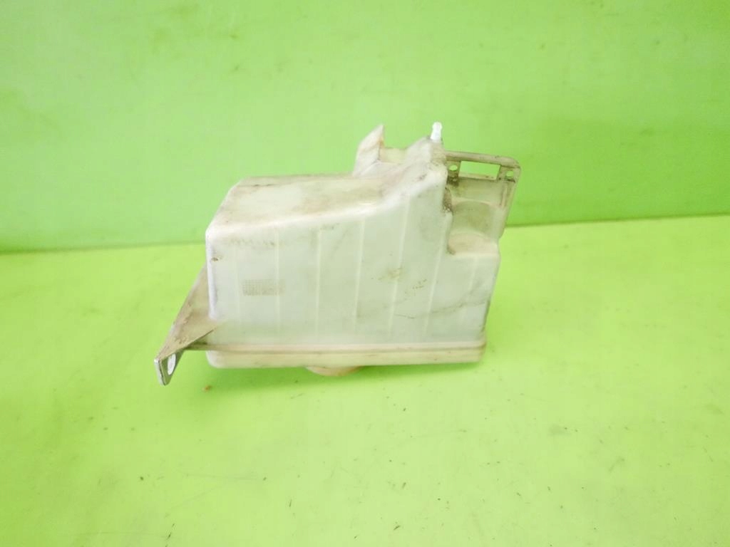 фото №7, Бачок омывателя nissan sunny b11 1.7d 82-