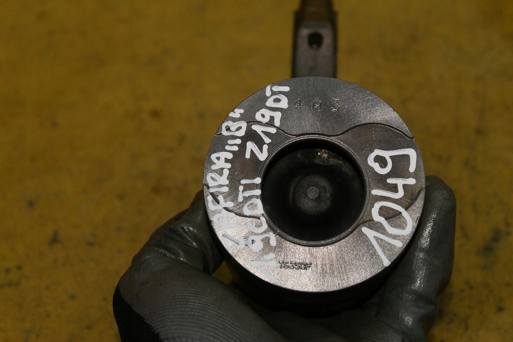 фото №11, Поршень поршни шатун шатун z19dt zafira b 1.9cdti