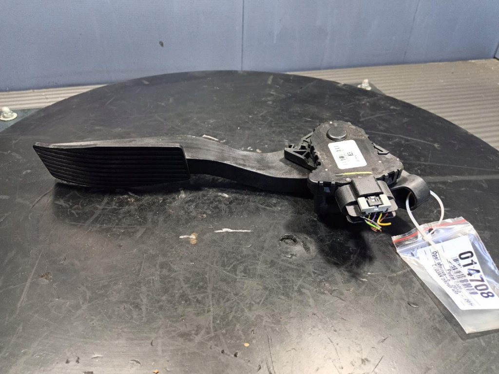 Купить Opel meriva b потенциометр газа 13252885