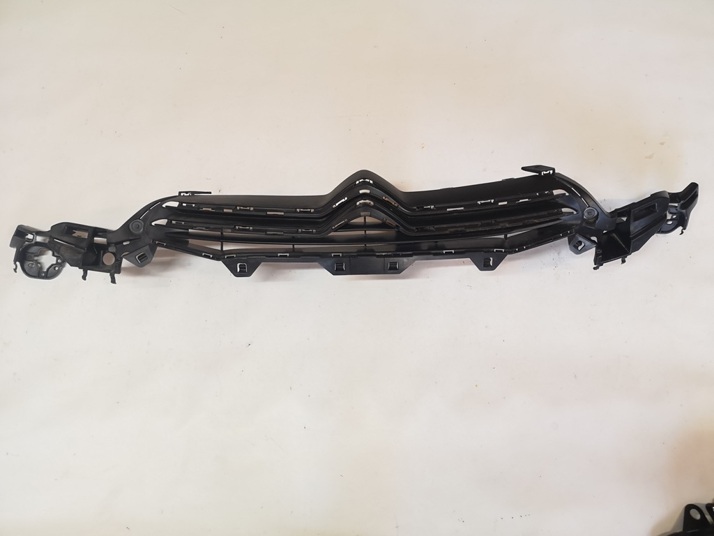 фото №1, Citroen c4 ii - решётка радиатора решётка радиатора polecam