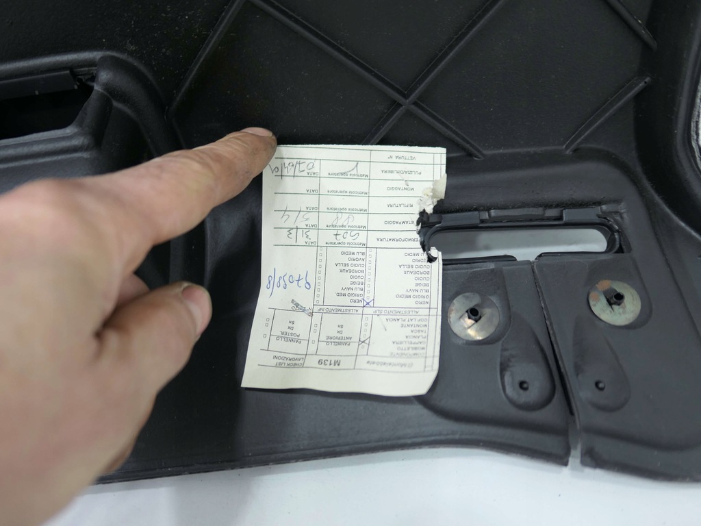 фото №15, Полиця задня шторка maserati quattroporte v