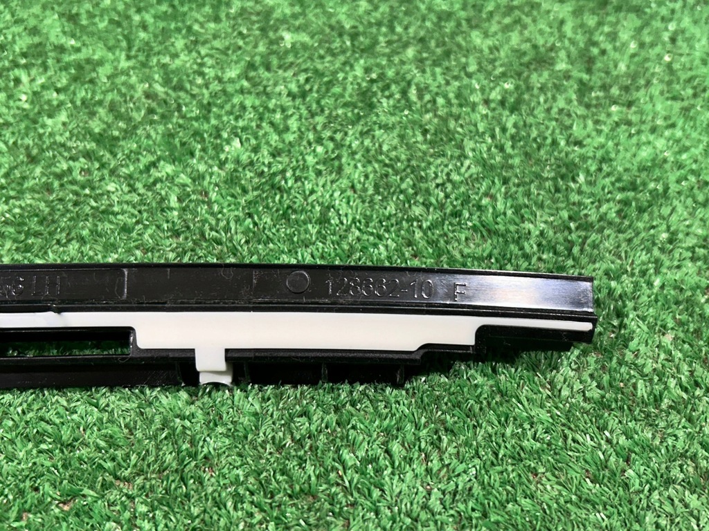 фото №10, Mini cooper f56 кронштейн liswy скло ліва ліва 7300023