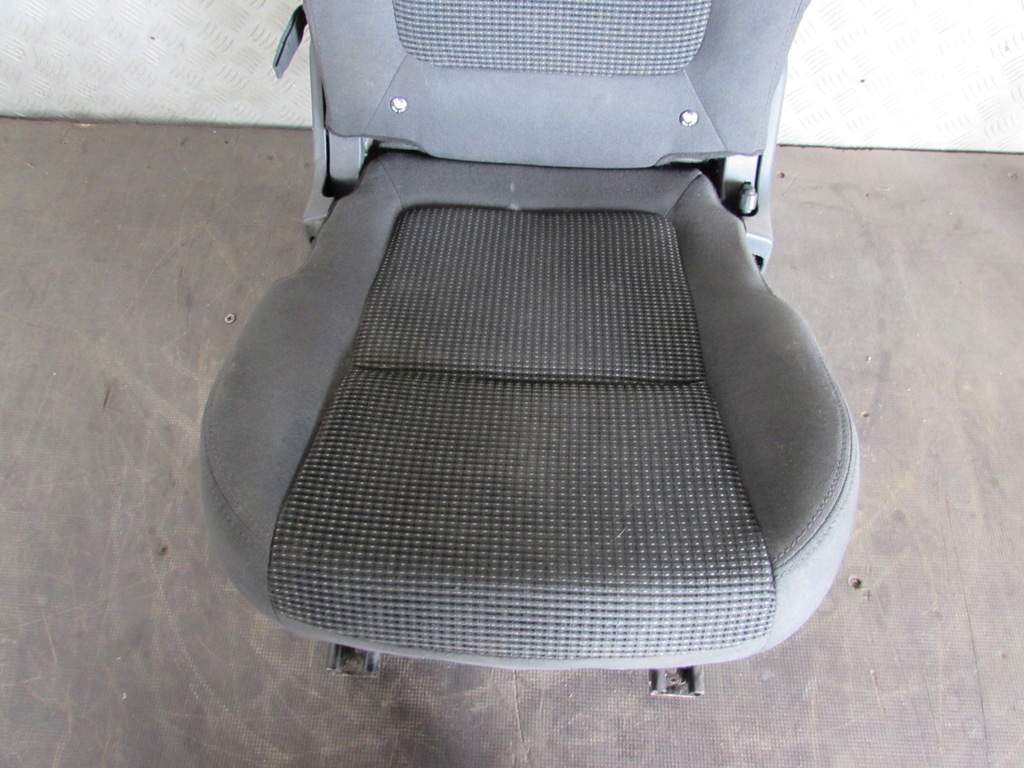 фото №4, Сиденье середина задняя 2 ряд peugeot 5008 09-13r