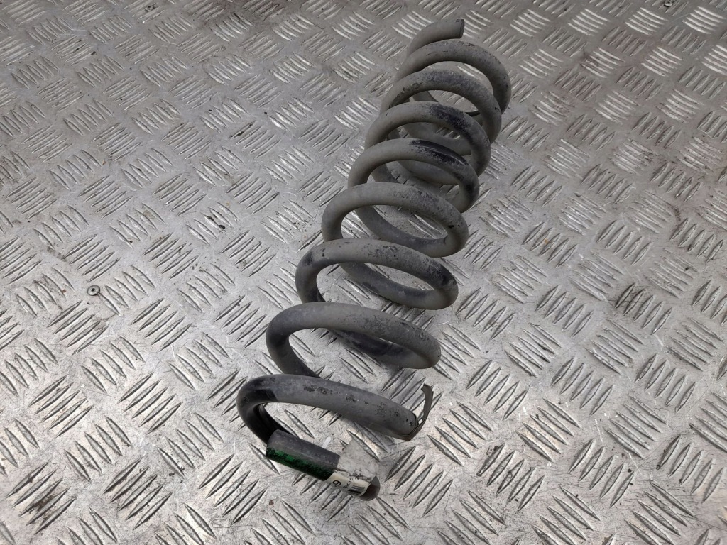 Cadillac cts 23153929 задний сторона левая пружина задняя с Разборки