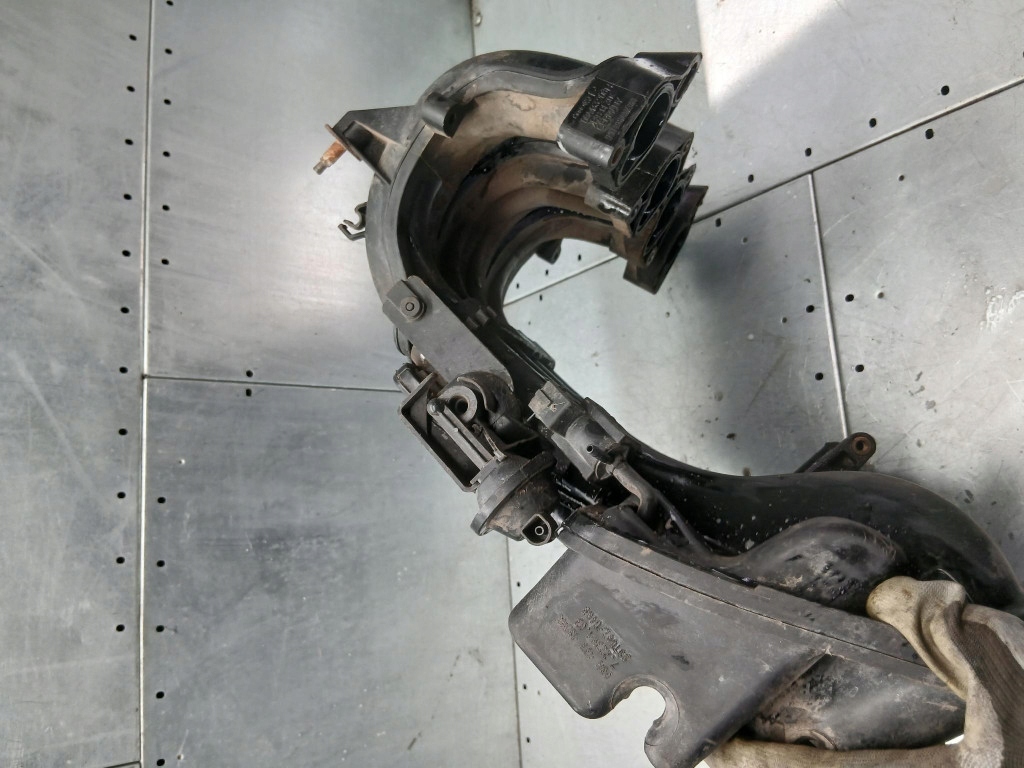 фото №8, Колектор всмоктуючий vw bora 1.6b 99r sedan 06a133206h