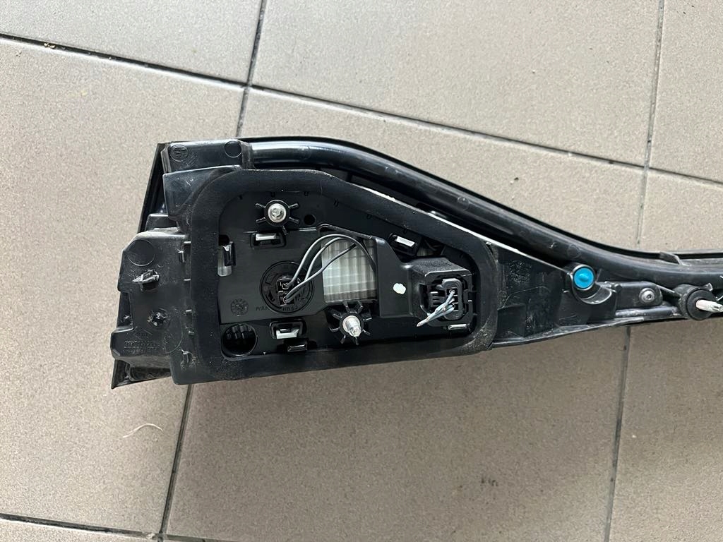 фото №7, Renault megane iv hb лампа ліва задня задня w кришка 265550248r