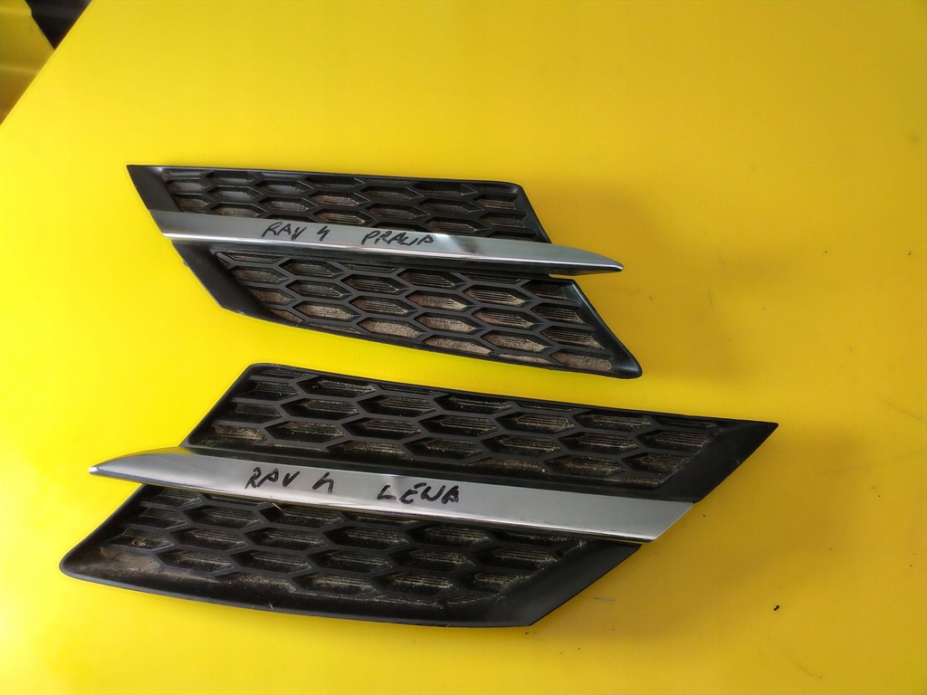 фото №1, Toyota rav4 iv решётка бампера правая перед 13