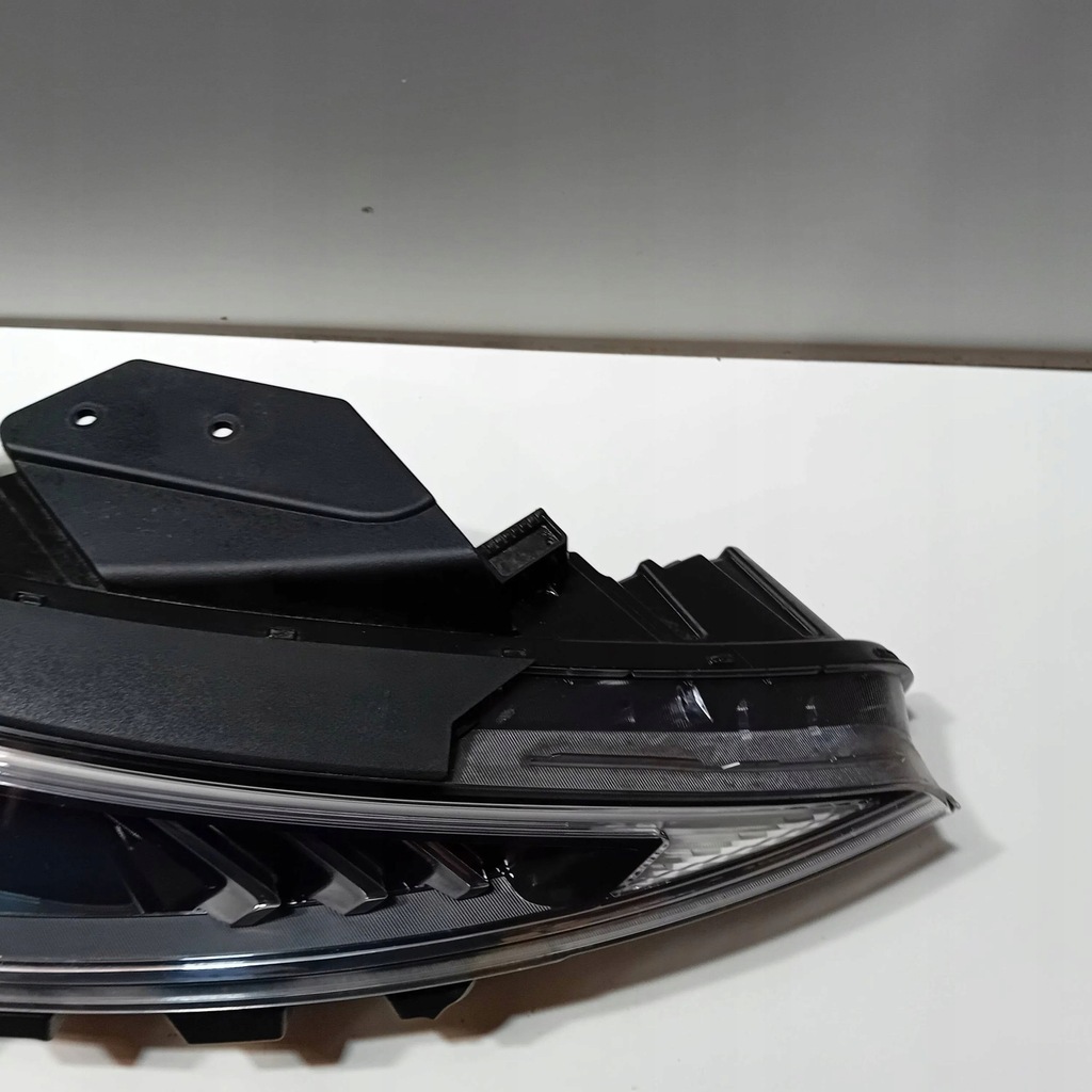 фото №7, Hyundai elantra vi lift лампа правая передняя правый перед