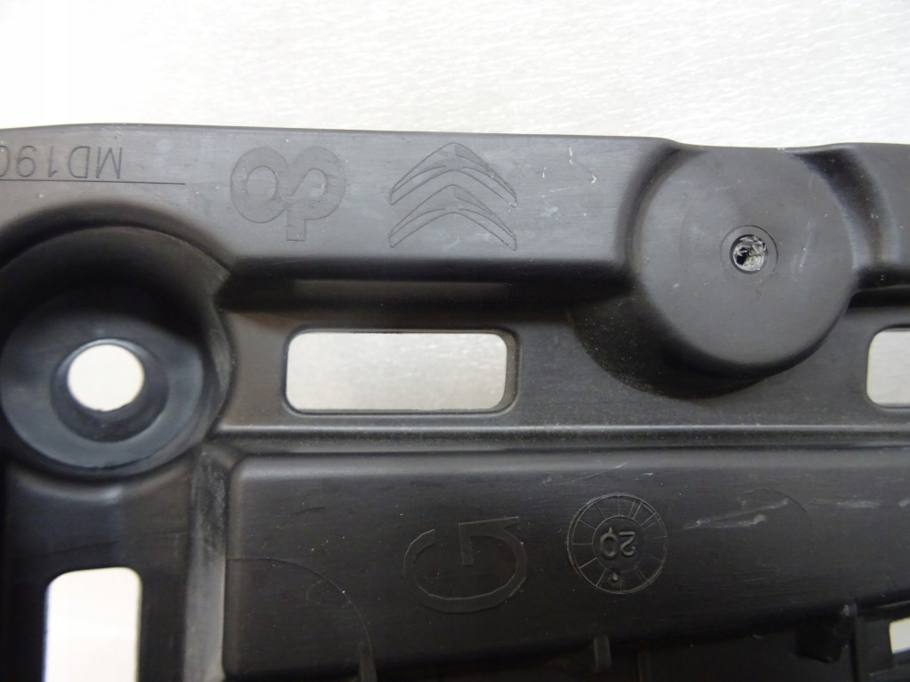 Купить Citroen c5 aircross направляющая бампера левый задний 9826677480