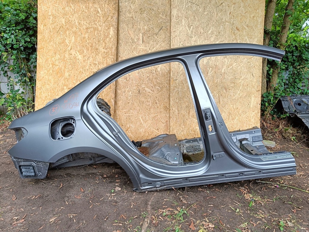 фото №1, Mercedes a-klasa w177 sedan четверть задняя правая задняя порог крыло блок двигателя