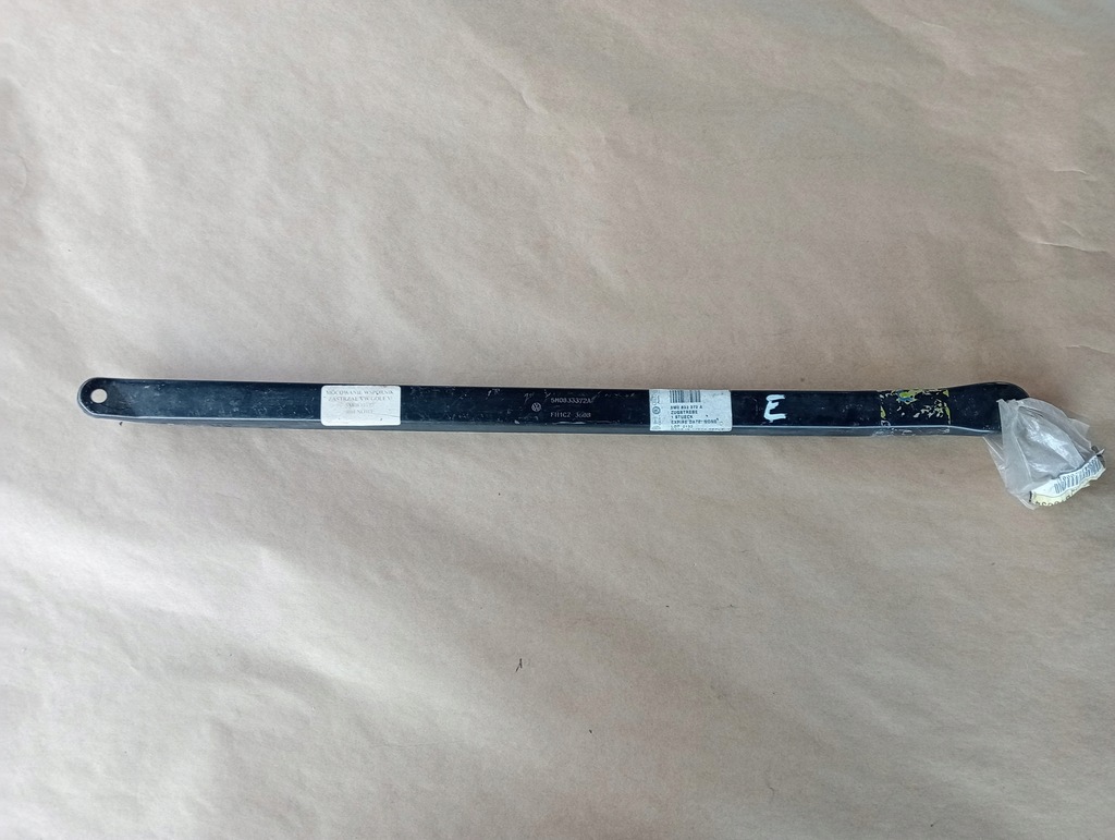 фото №1, Vw golf 5 plus кронштейн лист двері правий задня