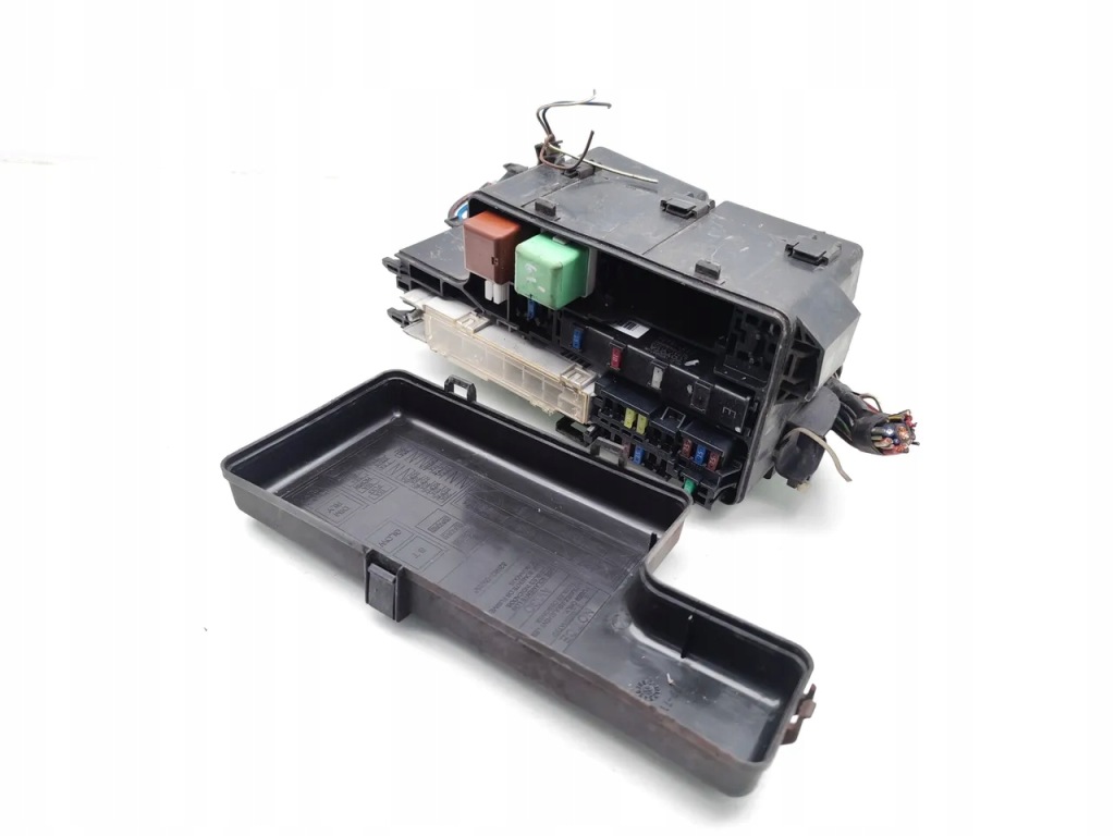 фото №11, Toyota hilux vigo рамка / модуль запобіжників 2.5 d-4d 4wd дизель 2006