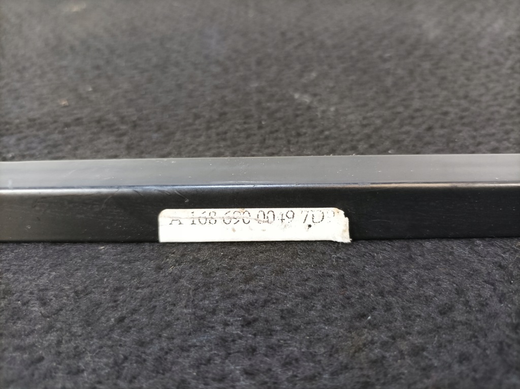 Mercedes a w168 обшивка підлога багажника Недорого