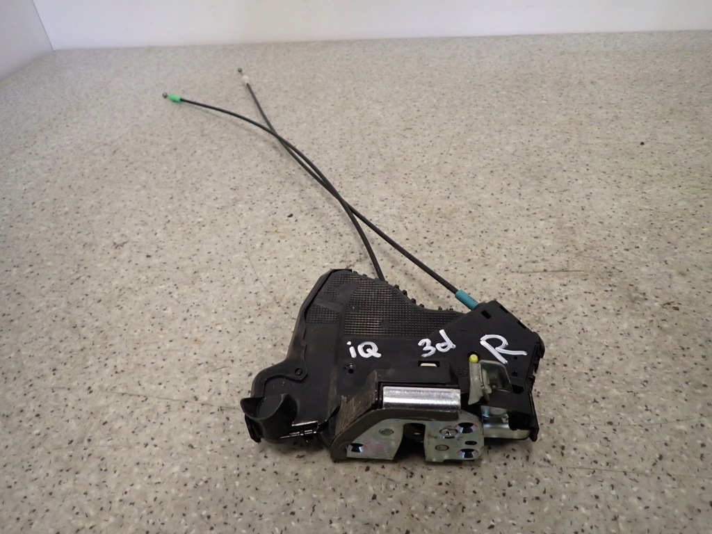 фото №1, Toyota iq 08-15 замок дверь правый