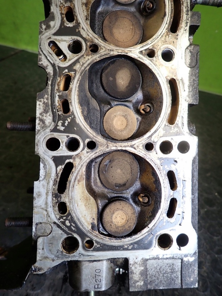 фото №16, Головка комплектная вал распределительного вала fiat grande punto 1.2 8v 65km 55195018