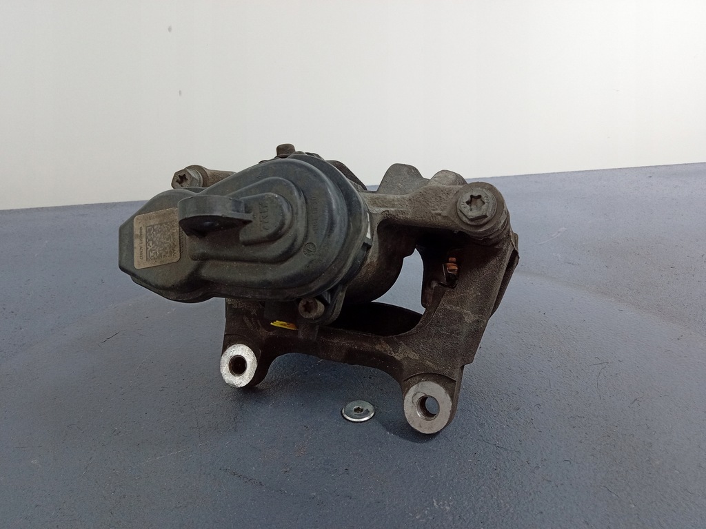 фото №5, Audi q7 ii q8 4m суппорт задняя левый скоба 4m0405ft