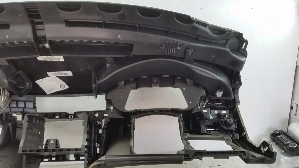 фото №14, Панель приладів приладова консоль skoda superb ii