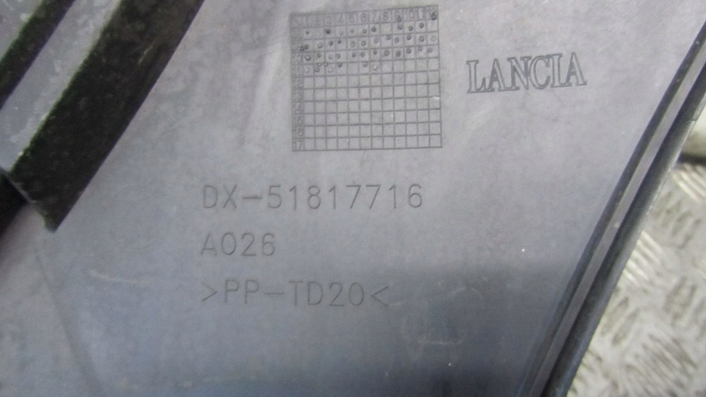 фото №12, Chrysler lancia delta iii бампер перед 284 08-14 53