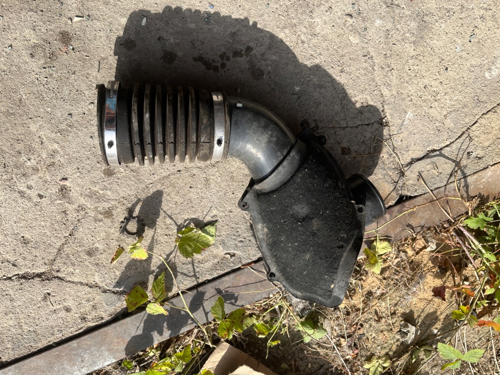 Купить Труба воздуха renault maxity 13-19 rok 16578lc40a