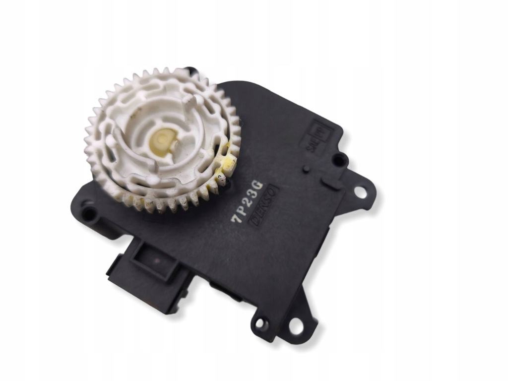 фото №8, Toyota gt 86 моторчик крышка обдув 2013 0638002070