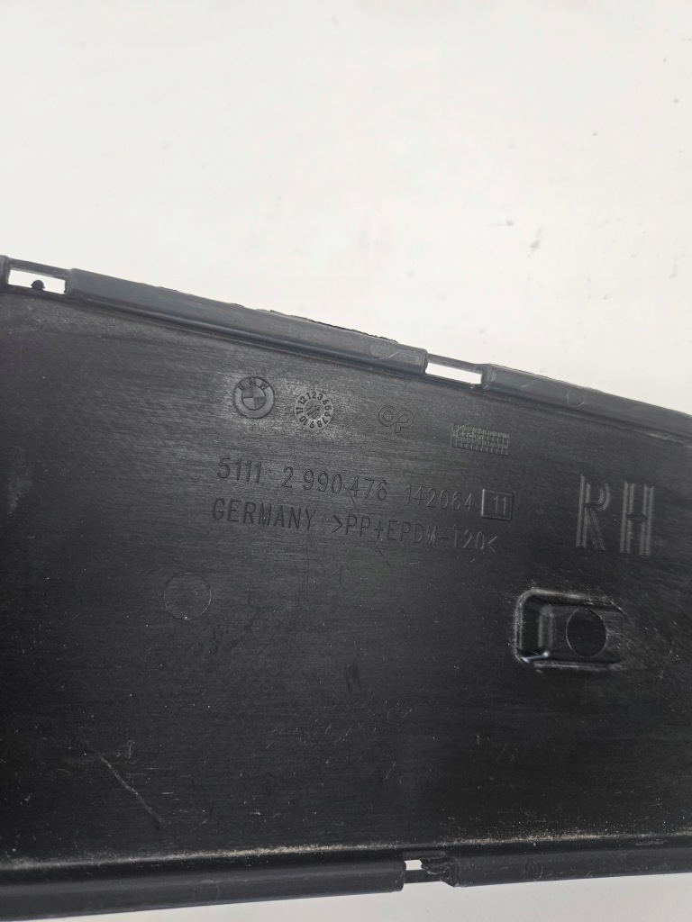 Купить Bmw x1 e84 2009 - решётка заглушка бампера перед правый 2990476