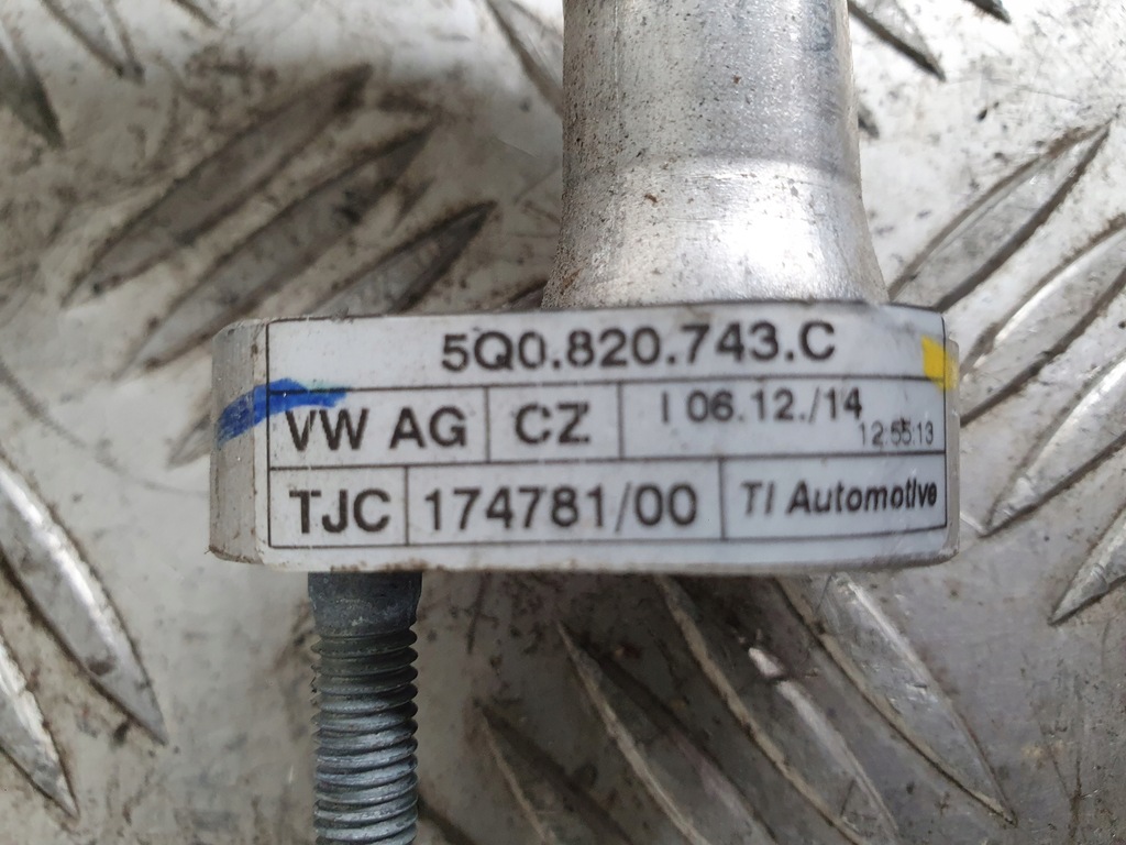 фото №6, Volkswagen оригинальный номер 5q0820743c шланг кондиционера