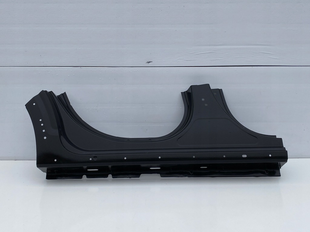 фото №1, Dacia sandero iii порог правый обшивка 2020-