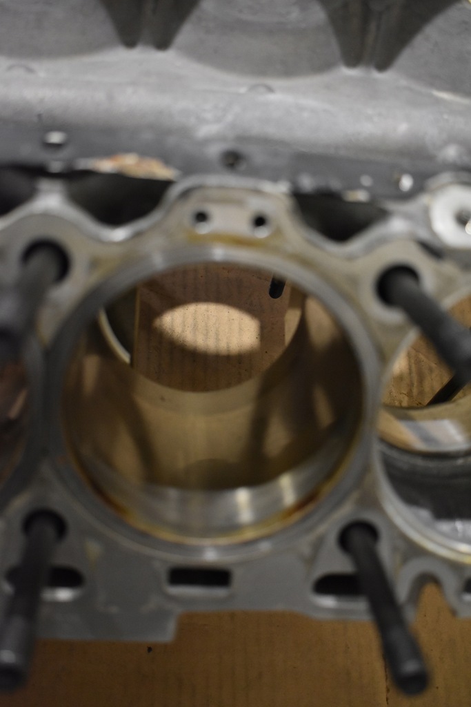 фото №9, Блок двигуна maserati graturismo 4,7 m145 16r. 1