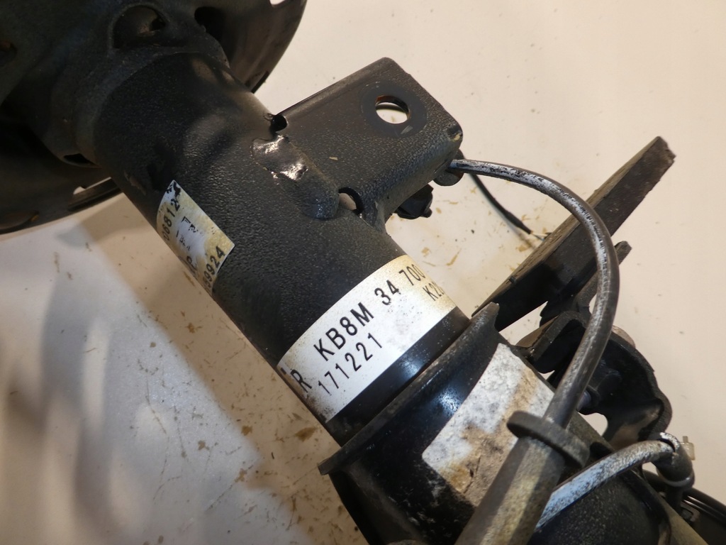 фото №9, Mazda cx5 ii поворотный кулак амортизационная стойка перед kb8m34700