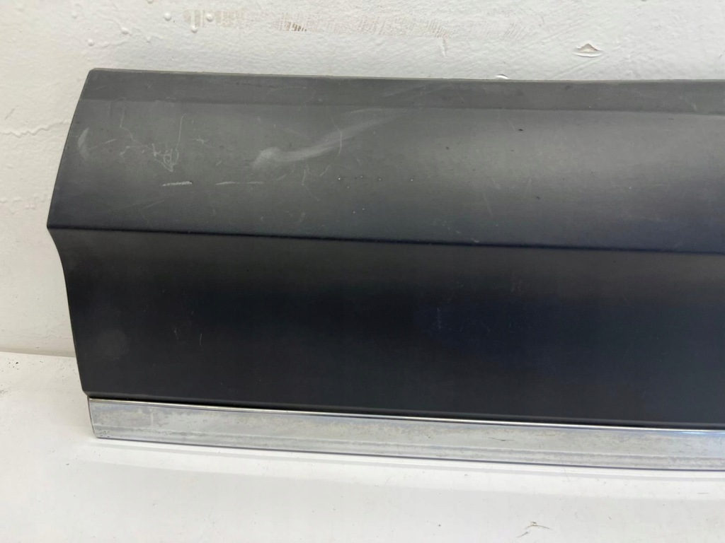 Молдинг дверь правая задняя vw tiguan ii 5na854950 с Разборки