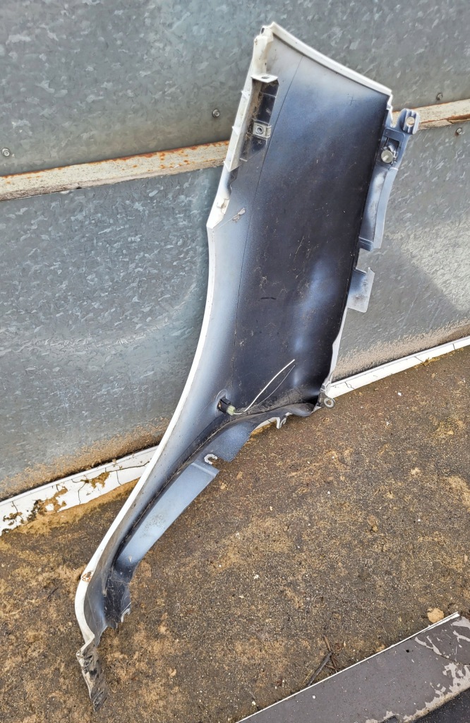 Крило передній ліве / правий перед renault clio 2 рестайлінг  2000-12 Оригінал