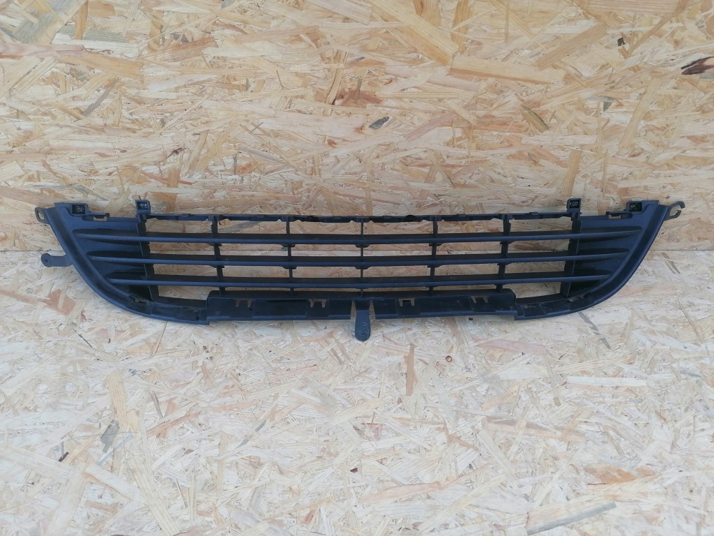 фото №1, Решётка средняя бампера перед peugeot 207 lift 2009-
