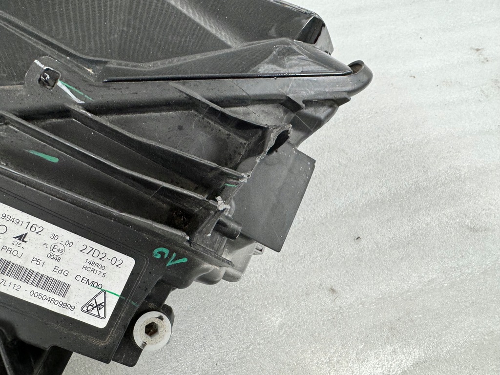 фото №4, Peugeot 308 t10 права лампа full led